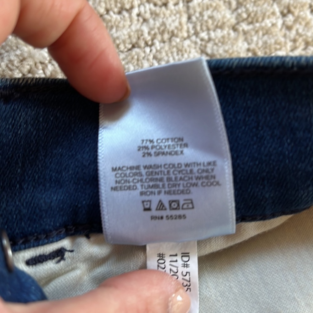 Express Skinny High Rise Distressed Jeans - Picture 6 of 8